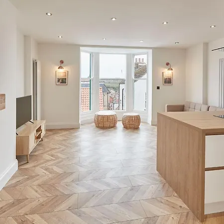 Host & - Abbey Hus شقة *